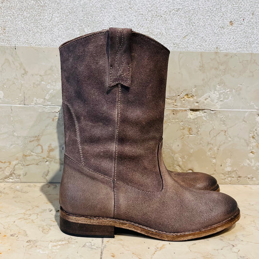 Stivaletto in camoscio lavato