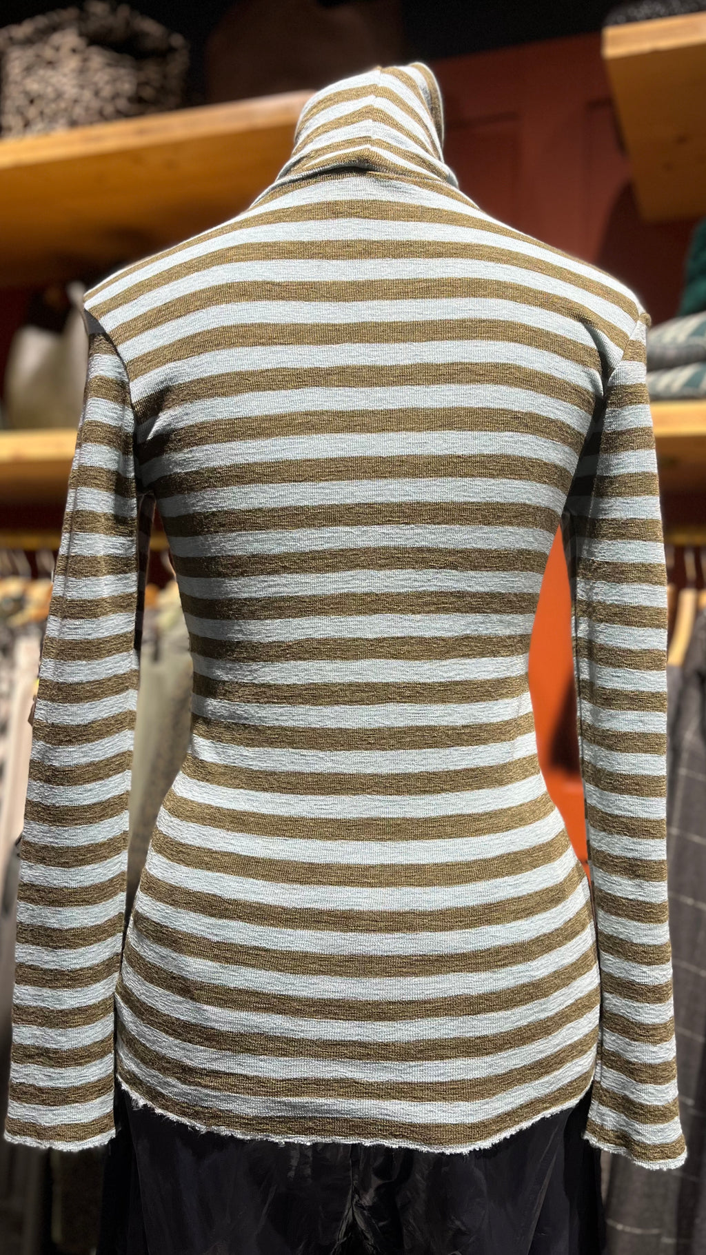 High neck sweater