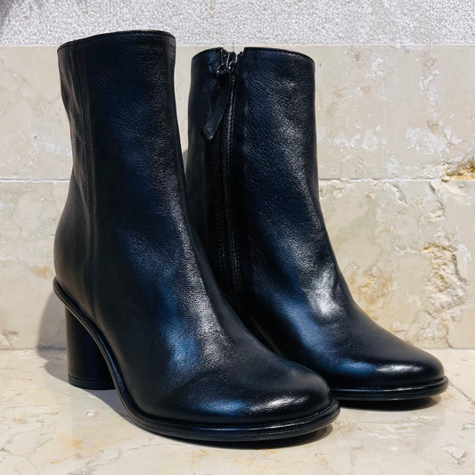 Stivaletto in pelle